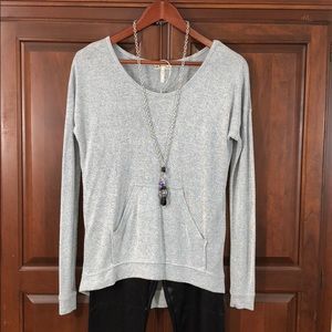 KIRRA Lightweight Hi-Low Front Pocket Gray Top Comfy & Soft Sz XS